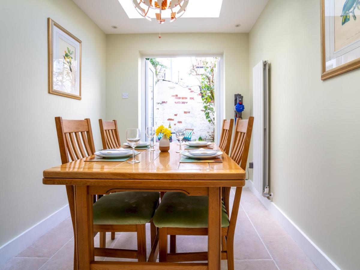 Quarry Cottage Courtyard Garden Pass The Keys Cirencester Exteriér fotografie